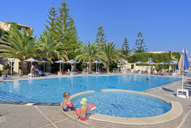 vantaris_beach_07.jpg