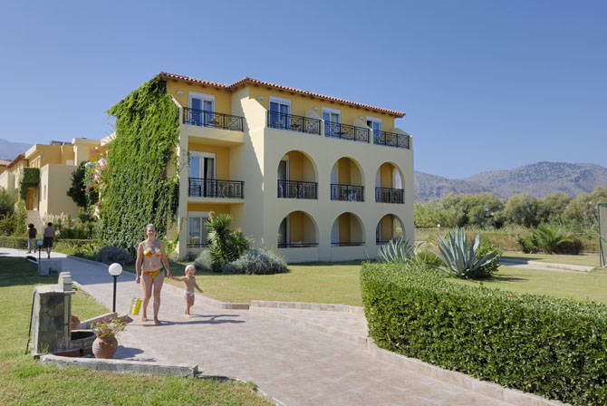 , . ,  Vantaris beach 4*